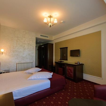 Hotel Golden Palace Mamaia Esterno foto