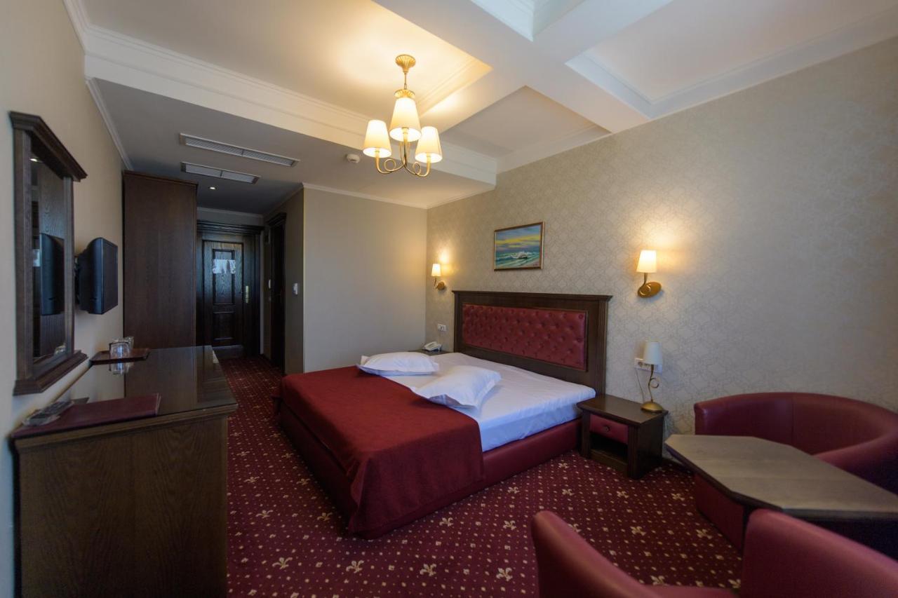 Hotel Golden Palace Mamaia Esterno foto