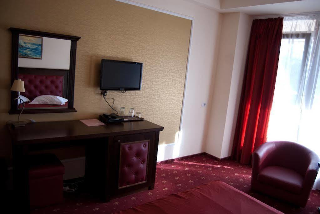 Hotel Golden Palace Mamaia Esterno foto